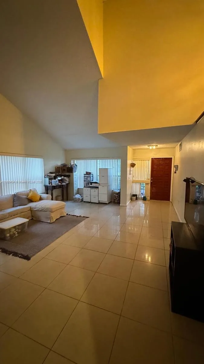 15039 SW 89th Terr Rd, Miami, FL 33196 photo 2