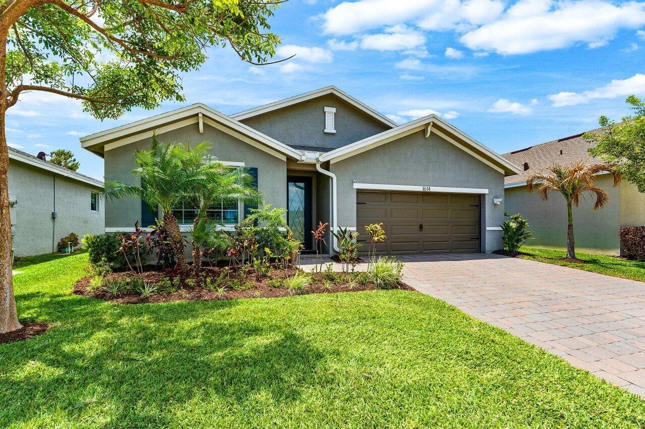 1614 NE White Pine Terrace, Ocean Breeze, FL 34957 photo 2
