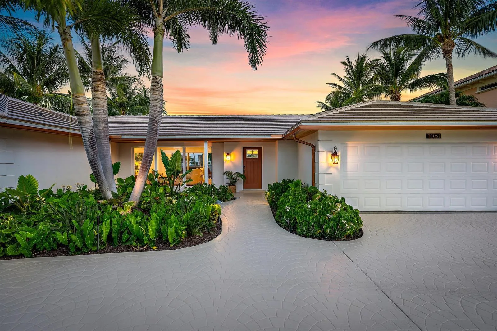 1051 Coral Way, West Palm Beach, FL 33404 photo 2