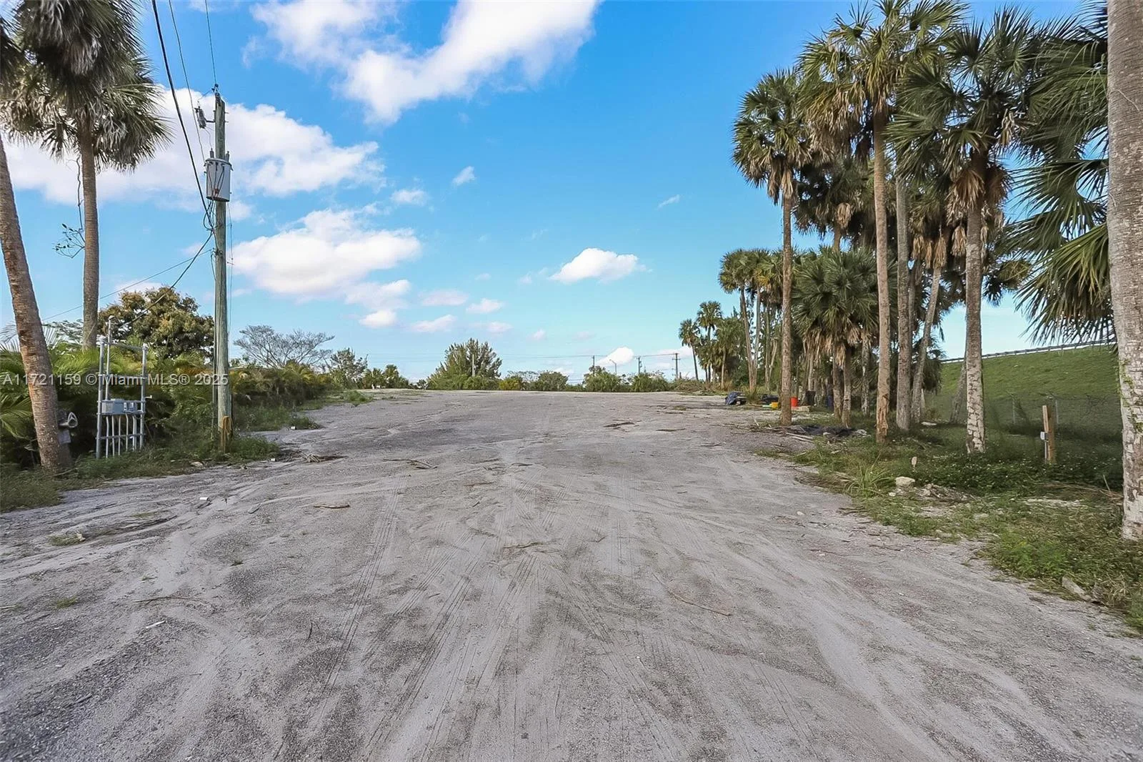 7601 Ellen Ln, West Palm Beach, FL 33411 photo 3