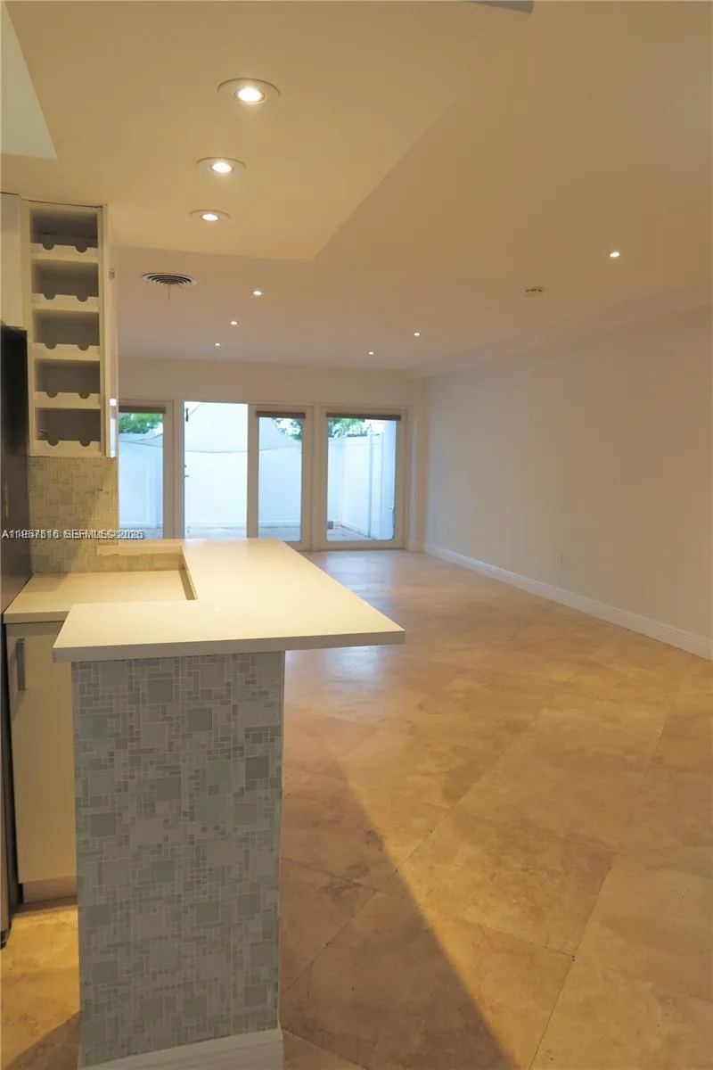 7312 Gary Ave # 7312, Miami Beach, FL 33141 photo 8