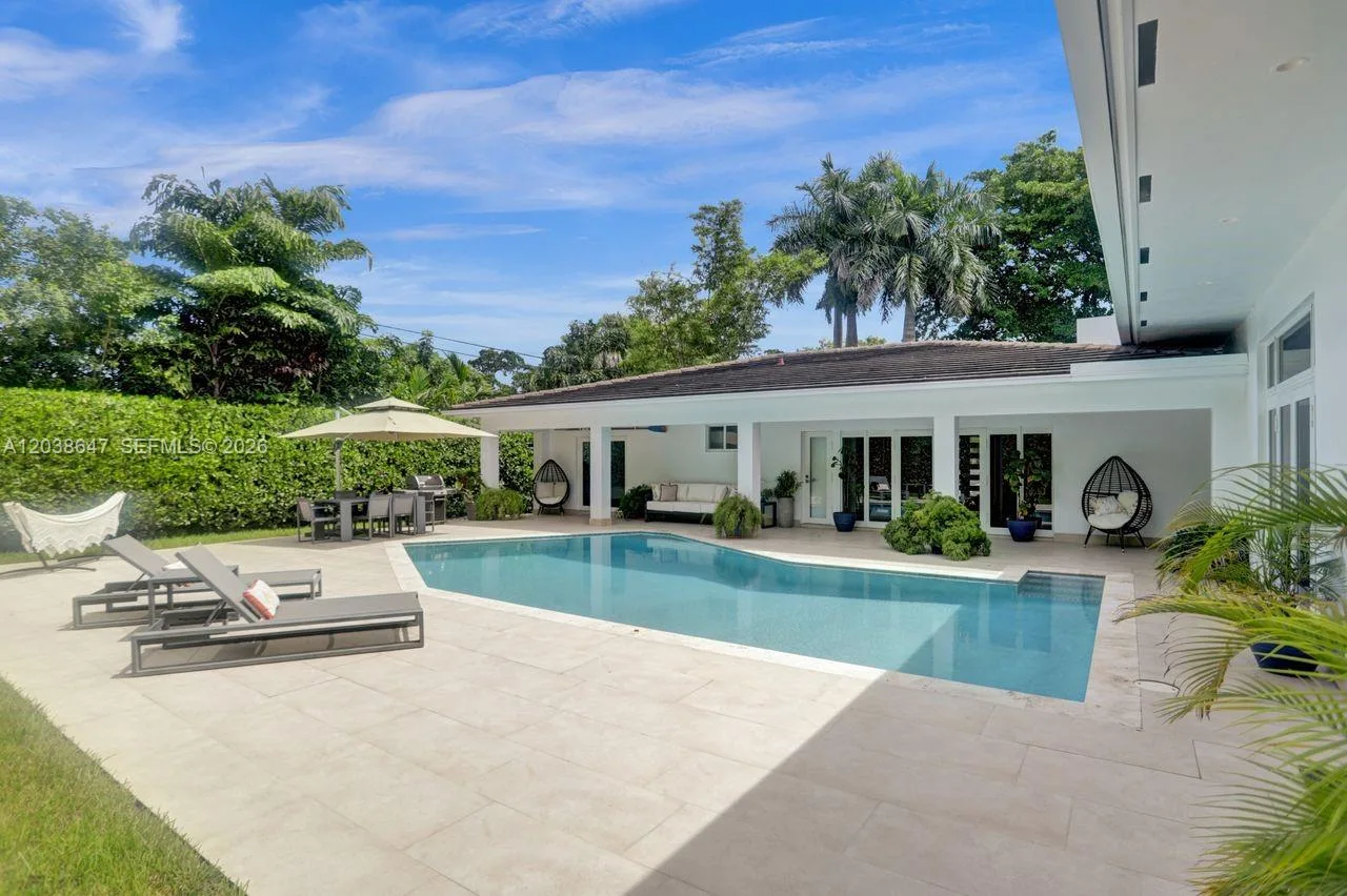 1601 Lugo Ave, Coral Gables, FL 33156 photo 12
