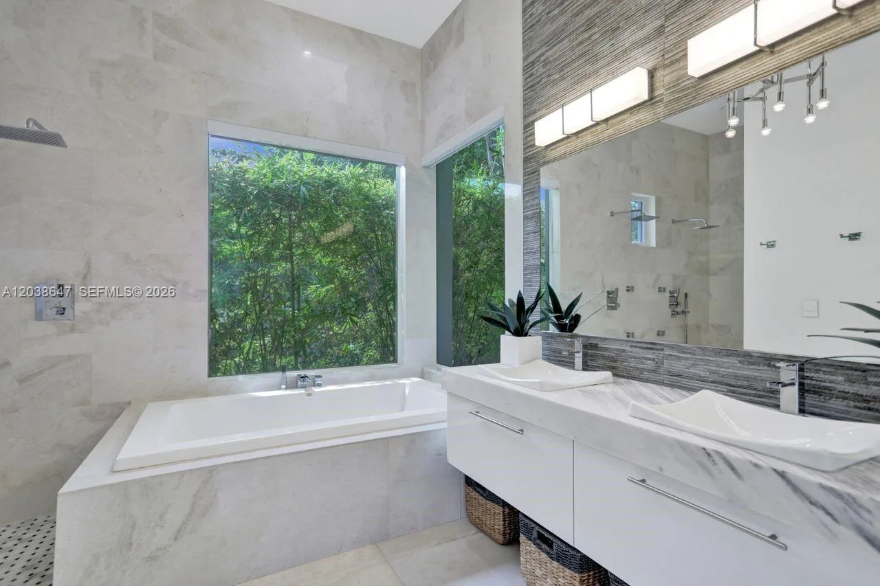 1601 Lugo Ave, Coral Gables, FL 33156 photo 8