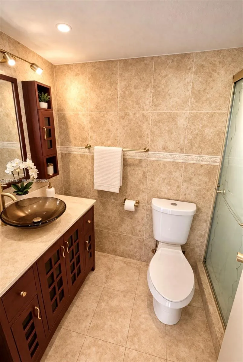 801 Three Islands Blvd # 411, Hallandale Beach, FL 33009 photo 9