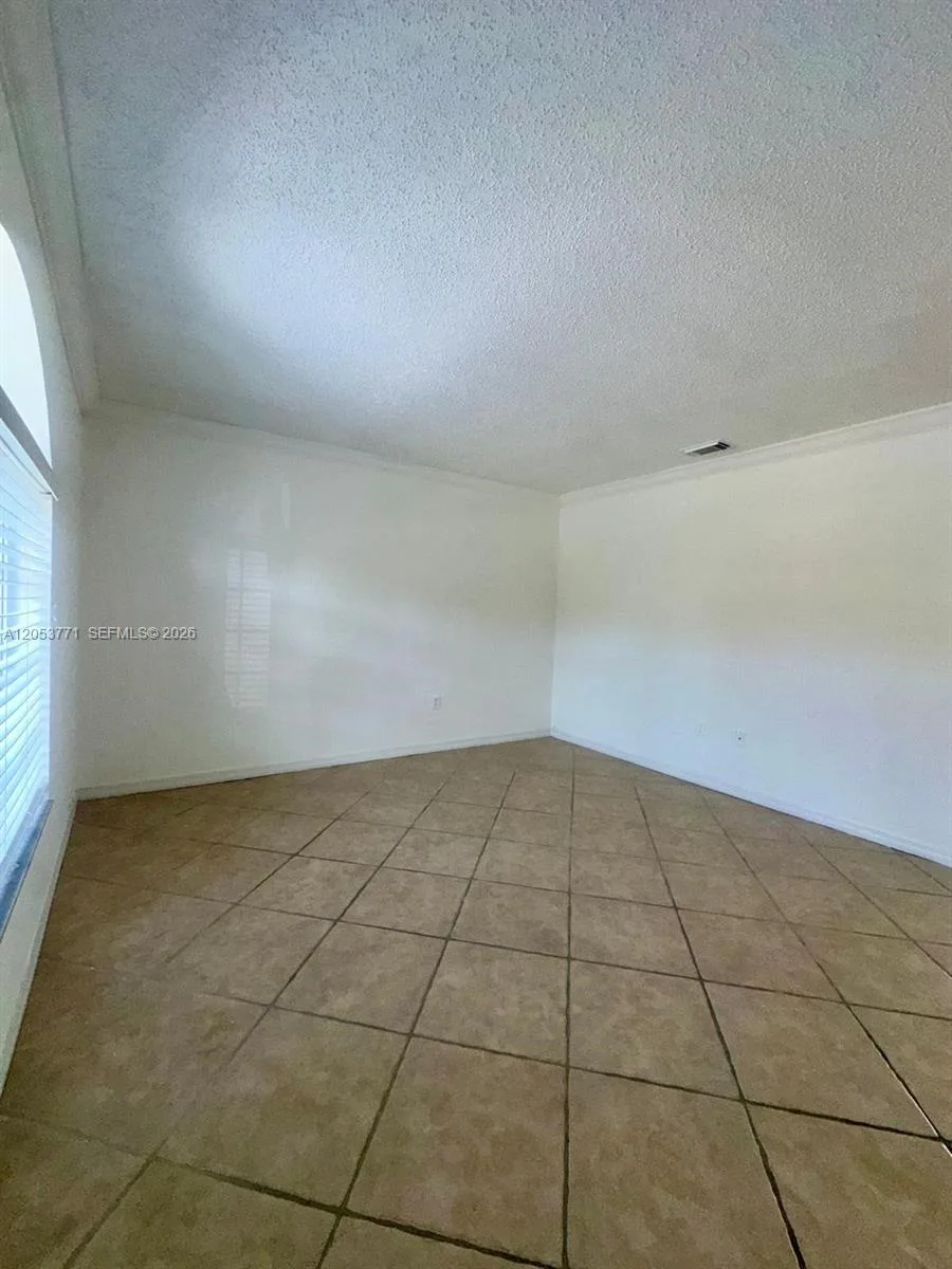 15334 SW 36th Ter # 15334, Miami, FL 33185 photo 2