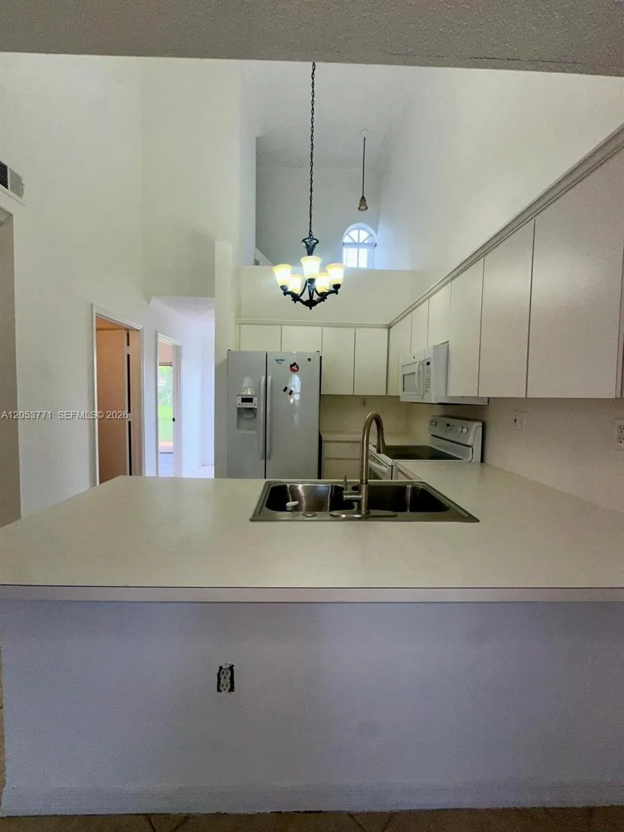 15334 SW 36th Ter # 15334, Miami, FL 33185 photo 5
