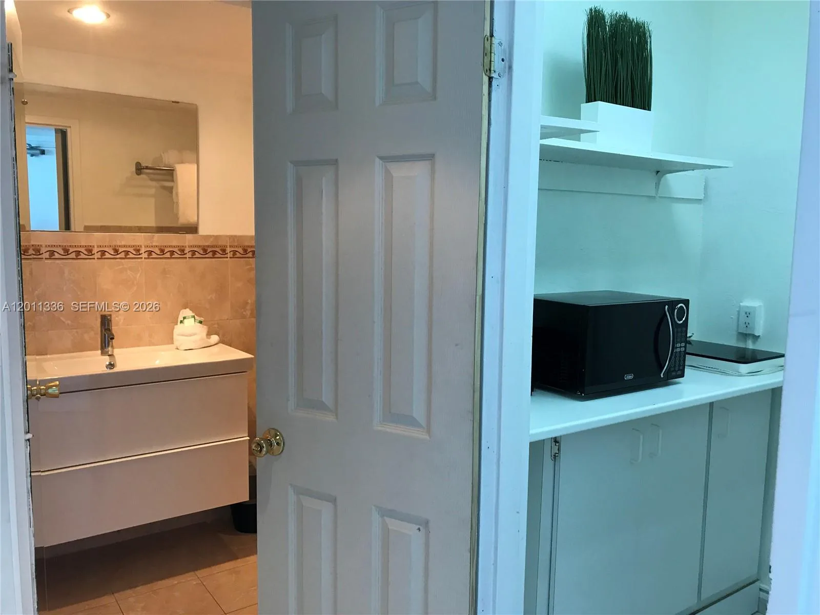 5445 Collins Ave # 530, Miami Beach, FL 33140 photo 3