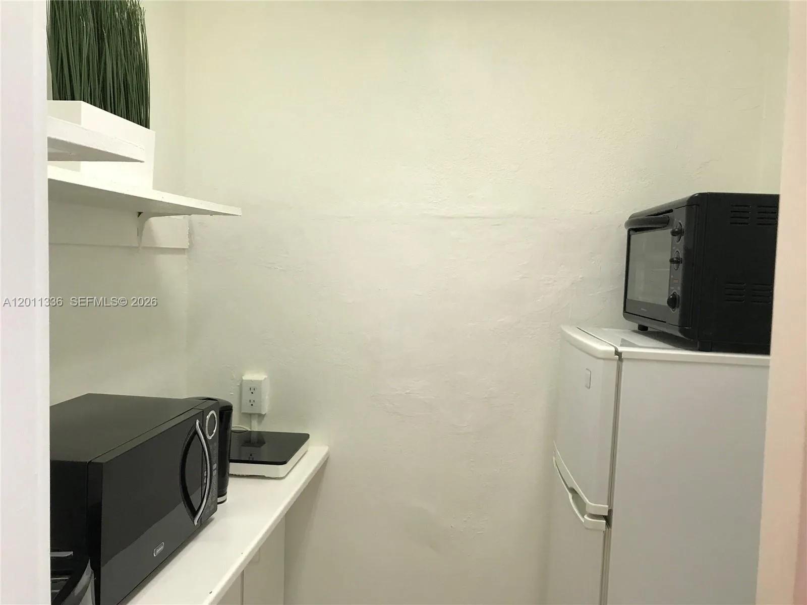 5445 Collins Ave # 530, Miami Beach, FL 33140 photo 5