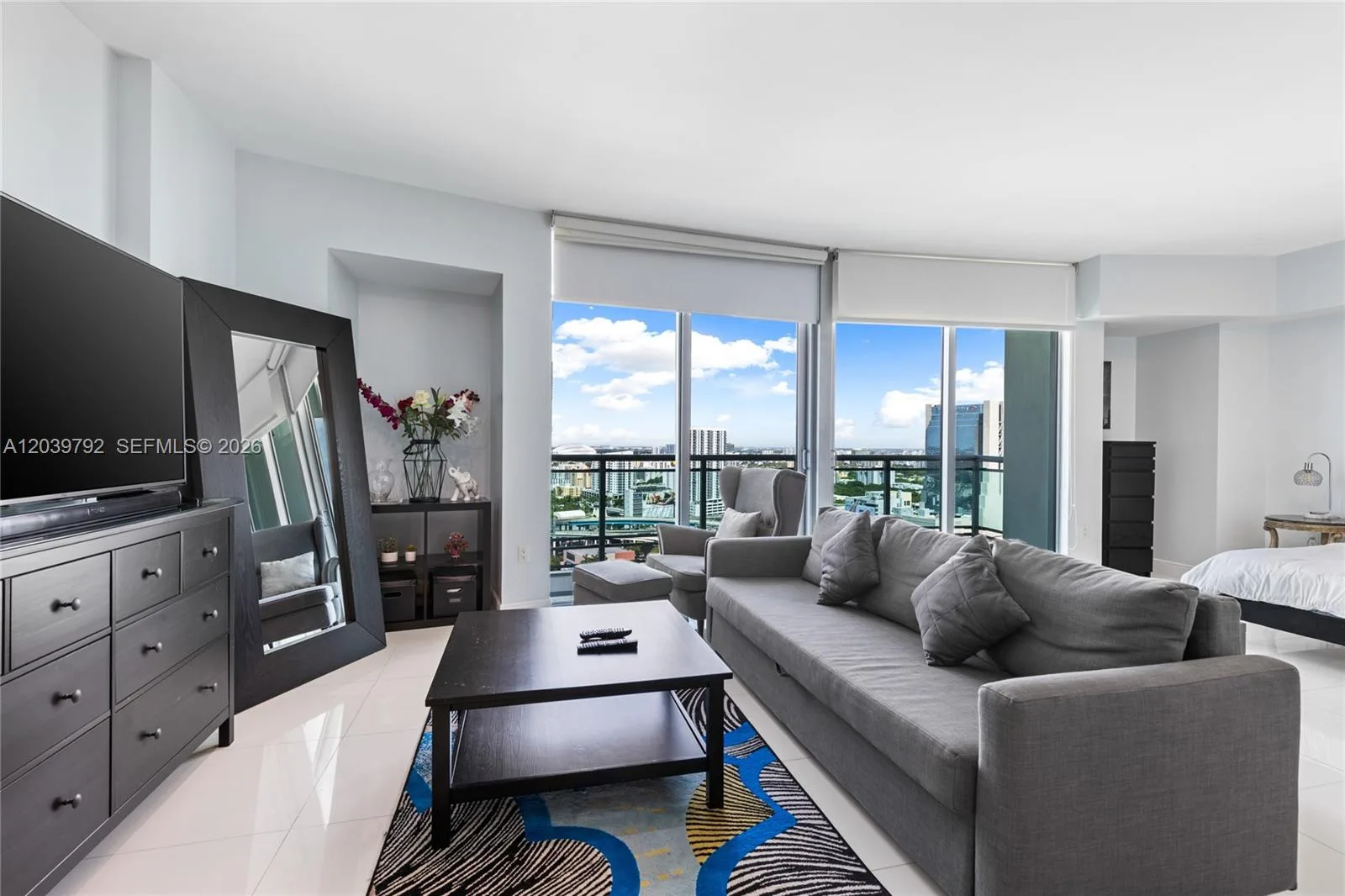 350 S Miami Ave # 2815, Miami, FL 33130