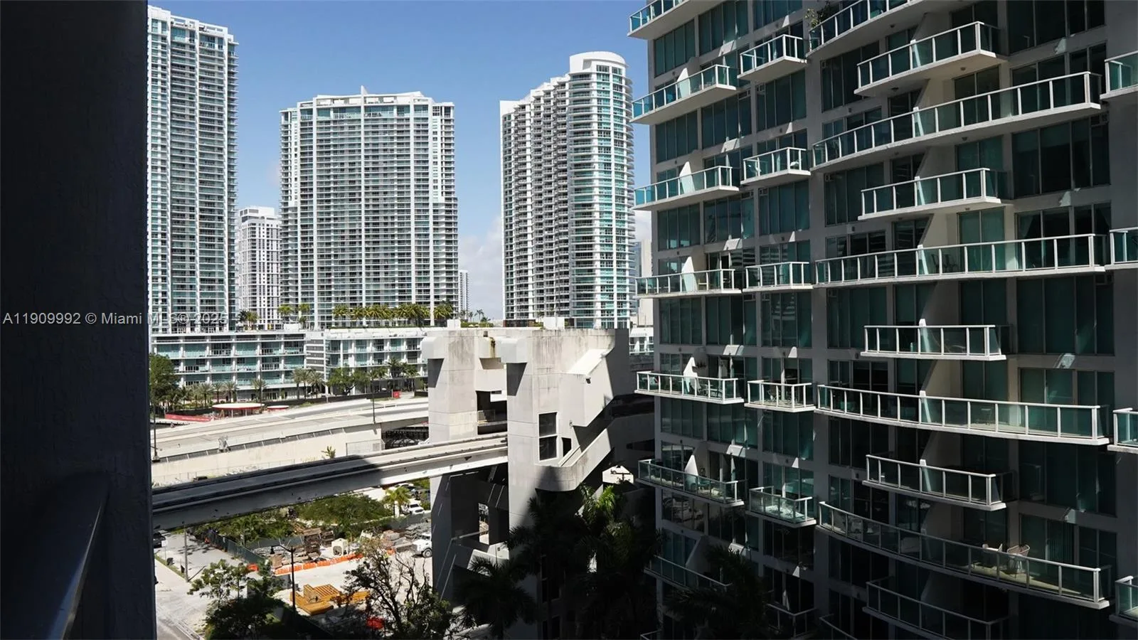 31 SE 6th St # 1108, Miami, FL 33131