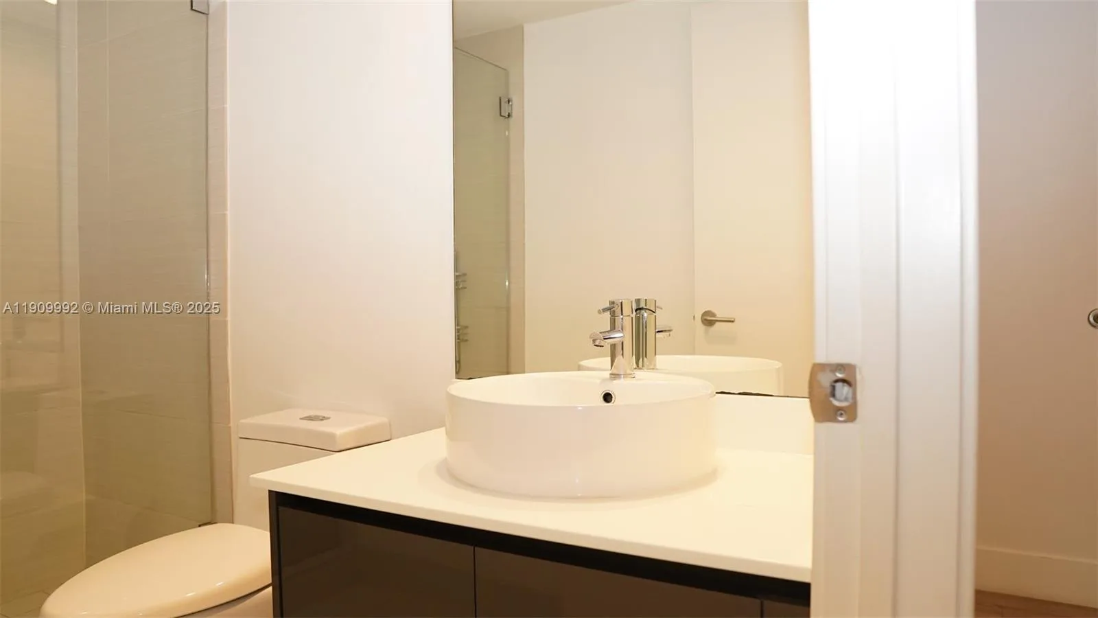 31 SE 6th St # 1108, Miami, FL 33131 photo 12