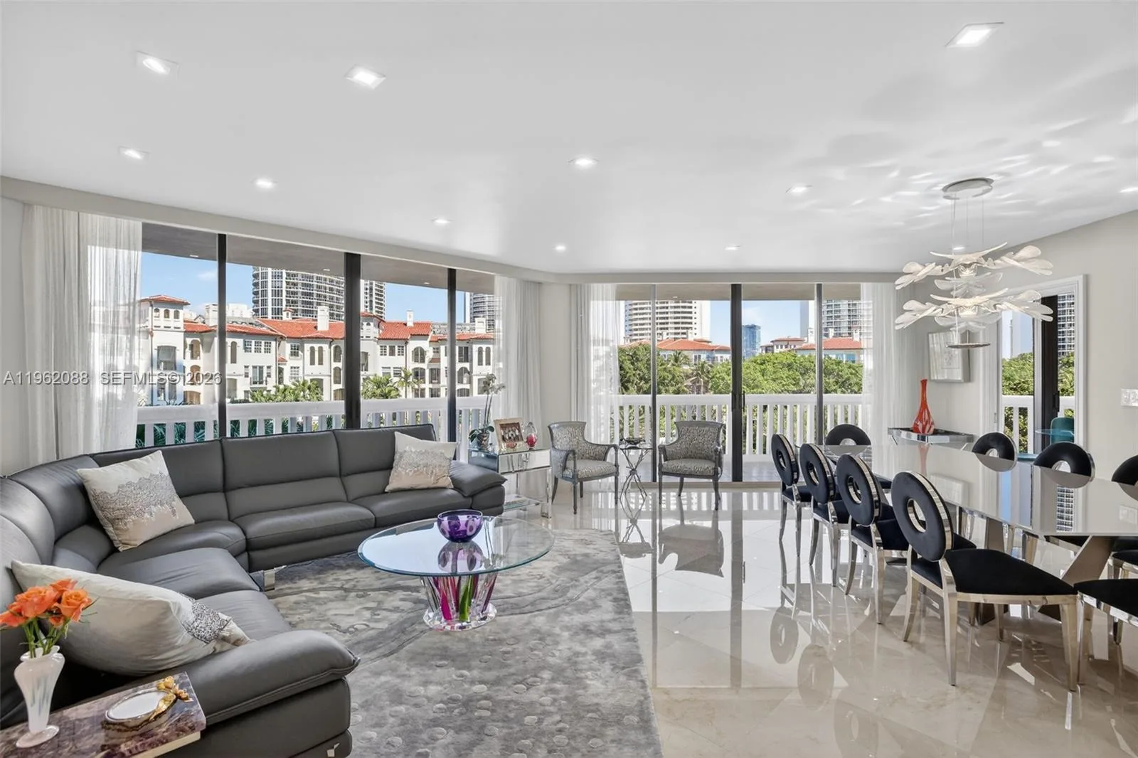 2000 Island Blvd # 401, Aventura, FL 33160