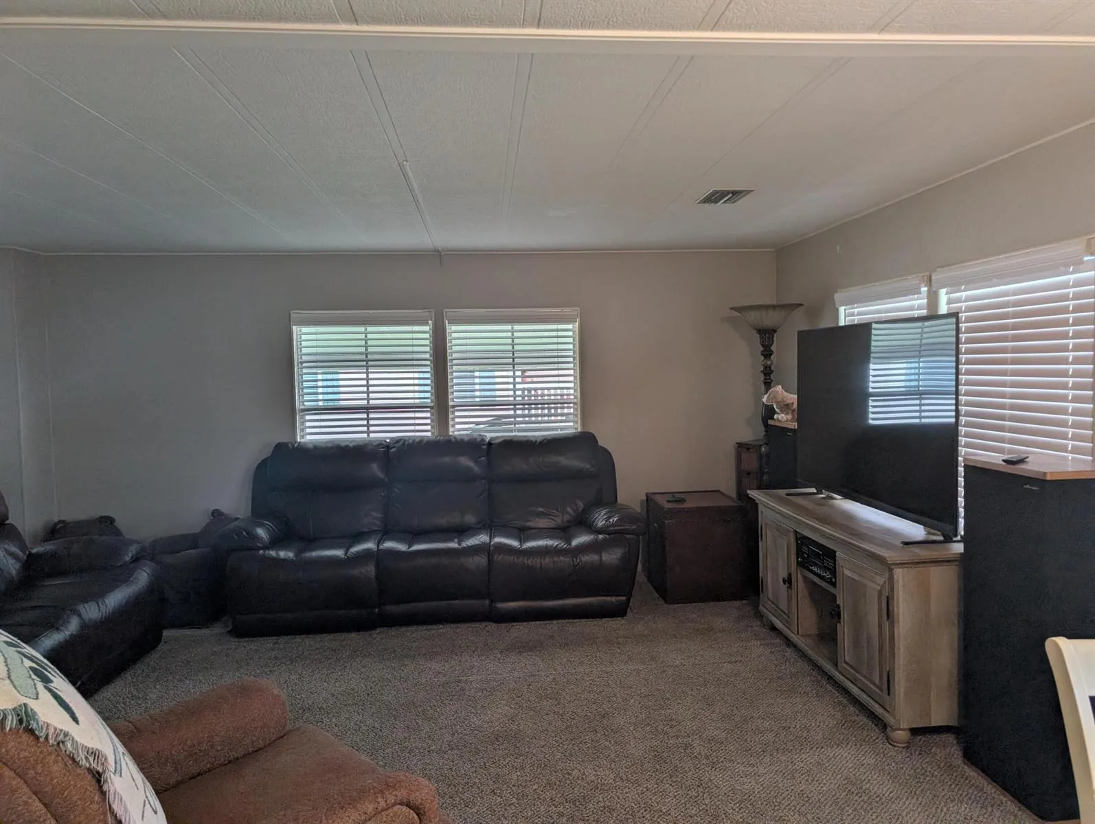 32 Manor Drive, Fort Pierce, FL 34982 photo 6