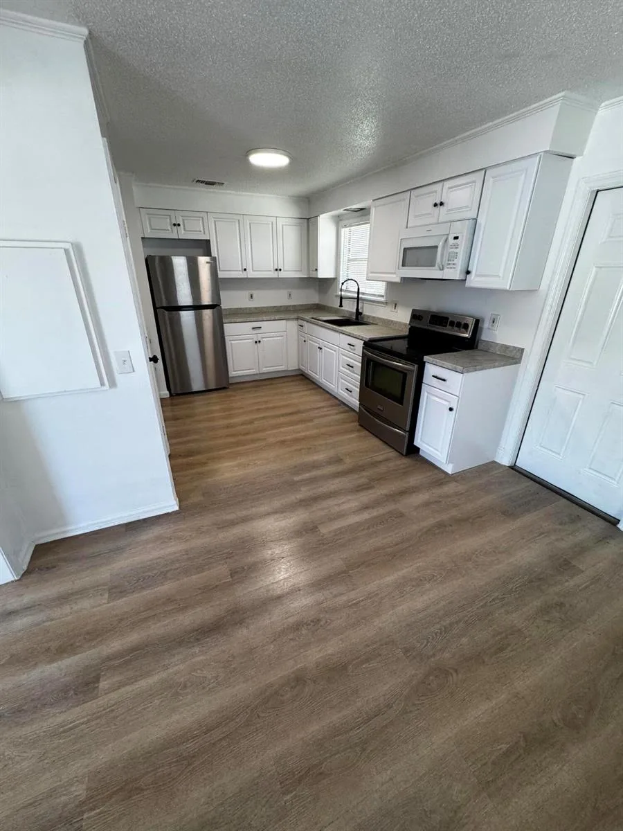1464 W 32nd Street, Riviera Beach, FL 33404 photo 6