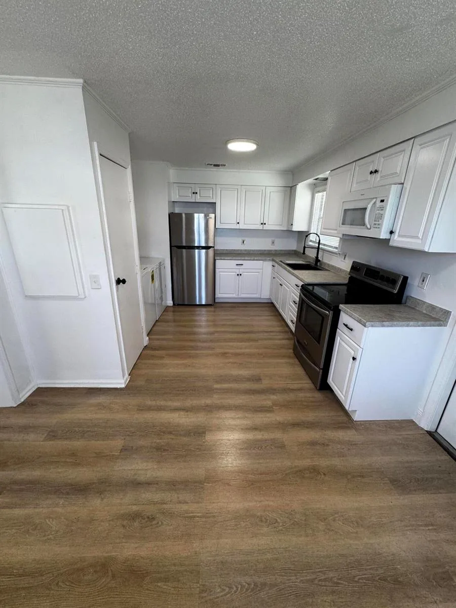1464 W 32nd Street, Riviera Beach, FL 33404 photo 7