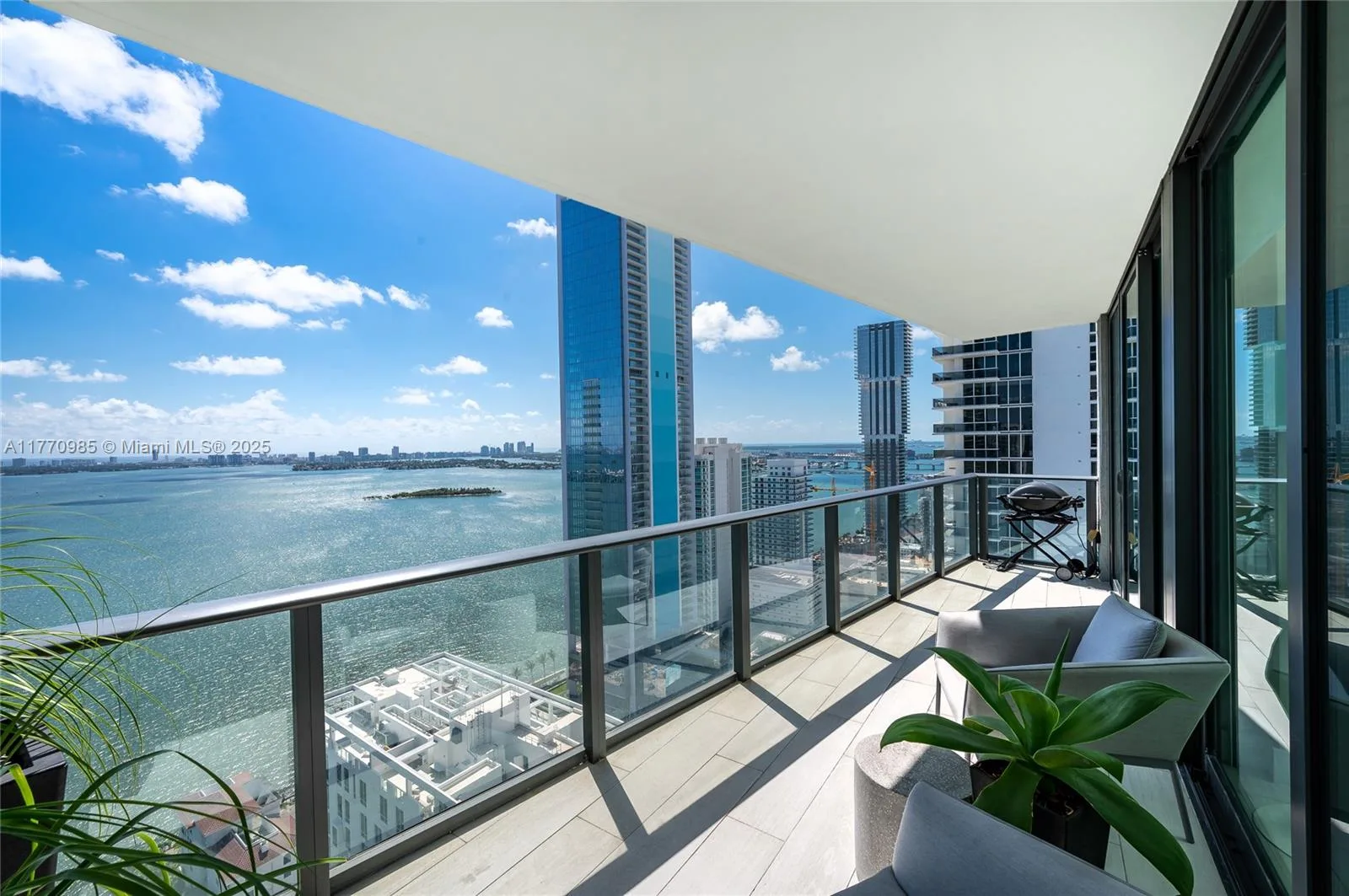 460 NE 28th St # 3208, Miami, FL 33137 photo 2