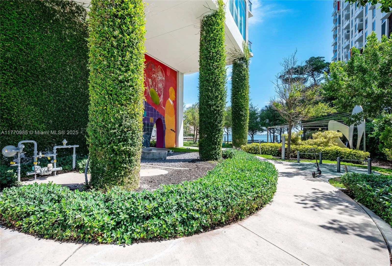 460 NE 28th St # 3208, Miami, FL 33137 photo 5