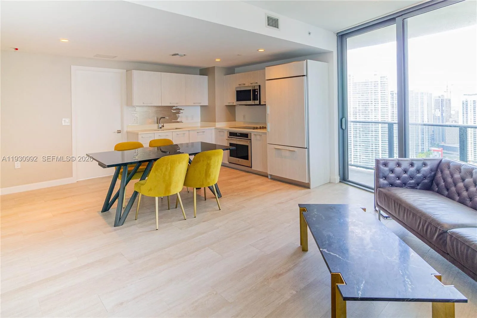 45 SW 9th St # 3601, Miami, FL 33130 photo 6