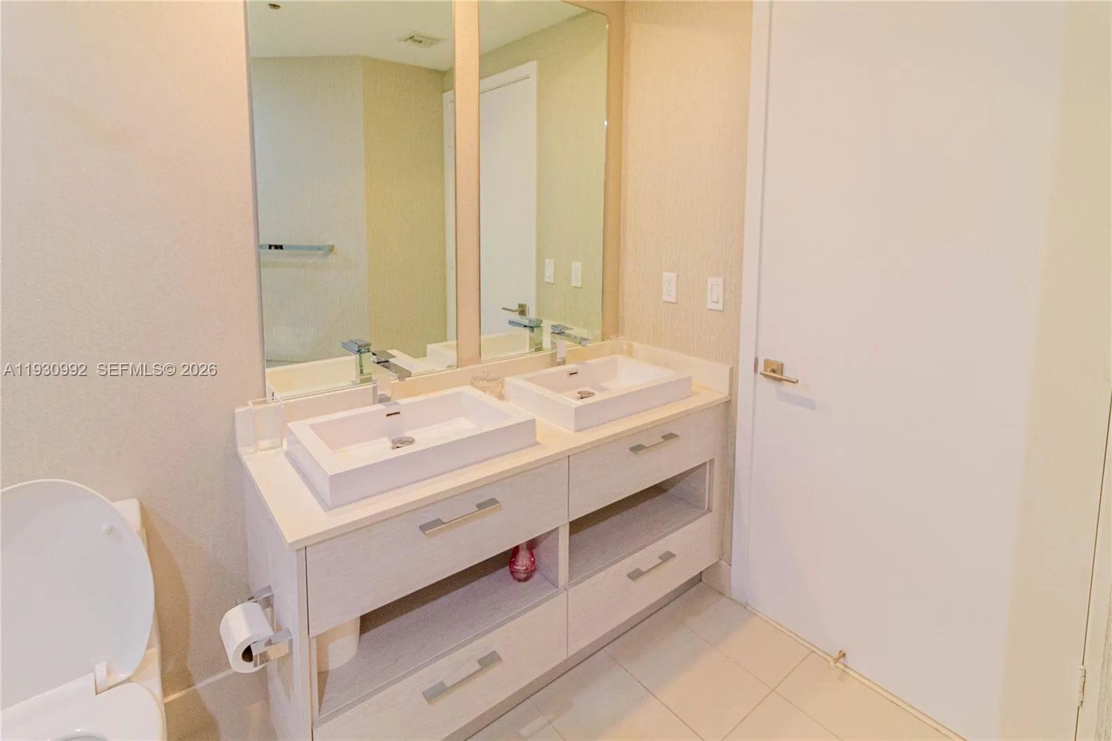 45 SW 9th St # 3601, Miami, FL 33130 photo 9