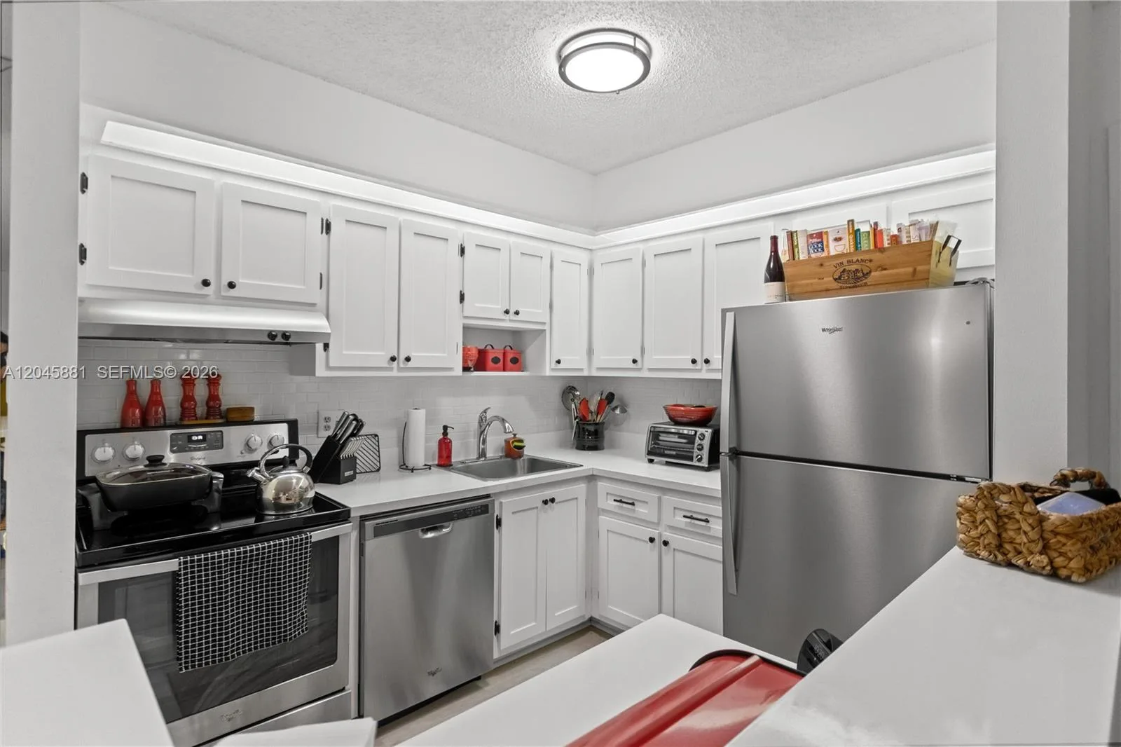 9930 S Belfort Cir # 105, Tamarac, FL 33321 photo 4