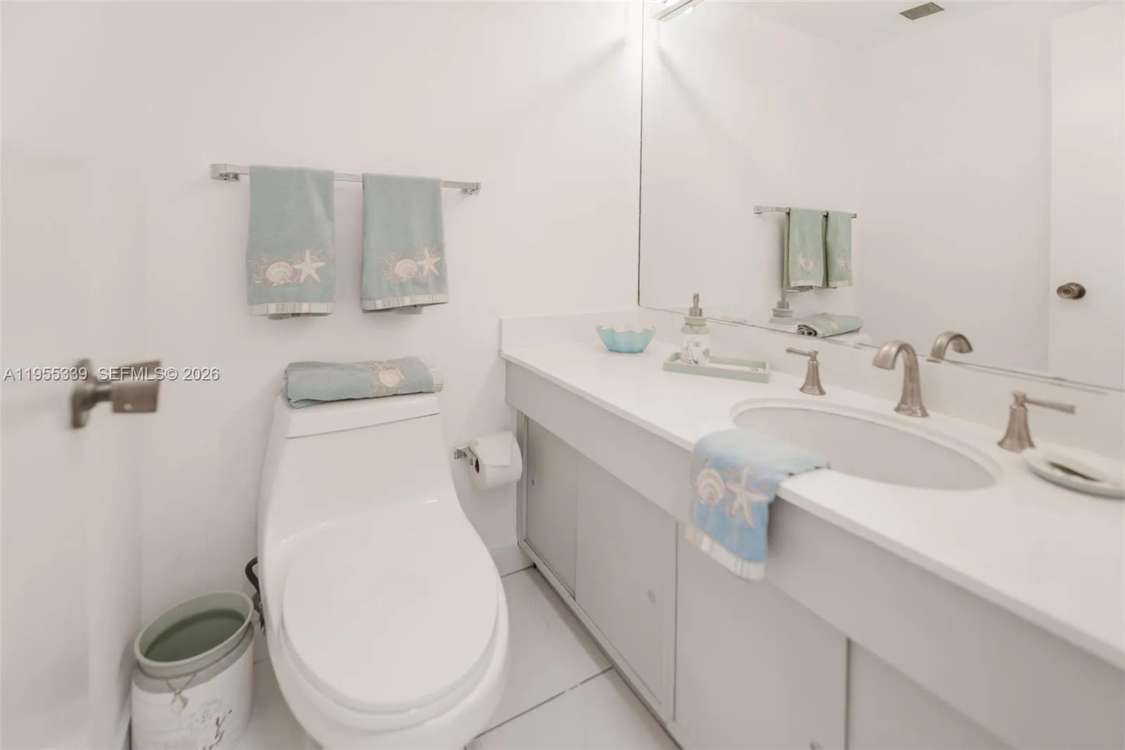 1985 S Ocean Dr # 22L, Hallandale Beach, FL 33009 photo 12