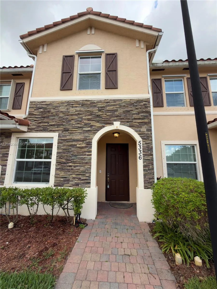 5336 Ashley River Rd, West Palm Beach, FL 33417
