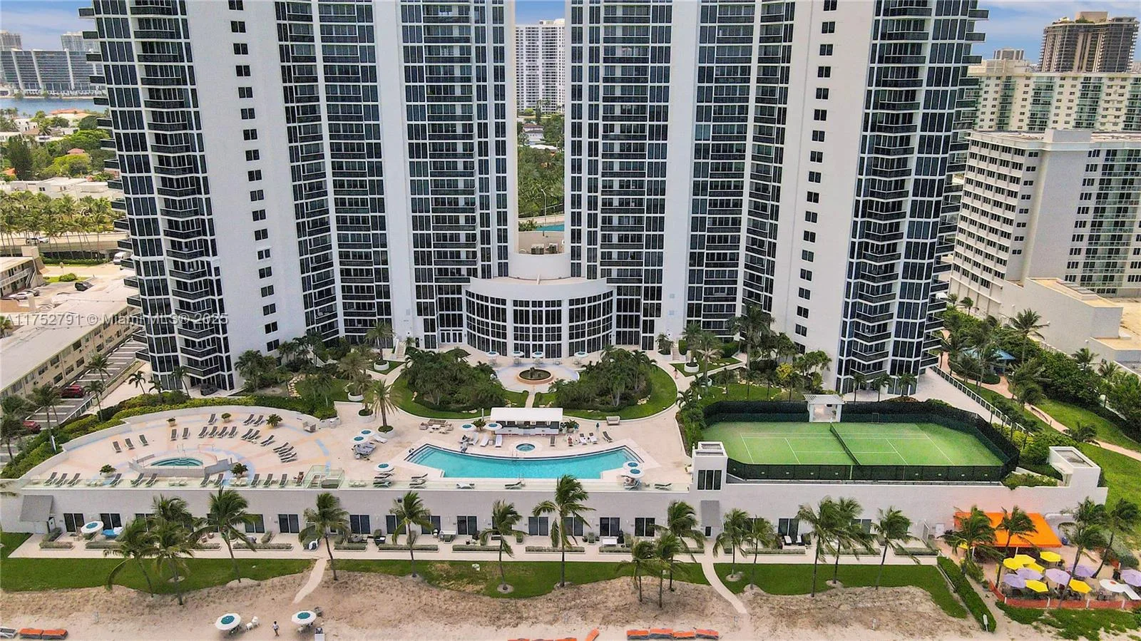 19111 Collins Ave # PH4, Sunny Isles Beach, FL 33160 photo 11