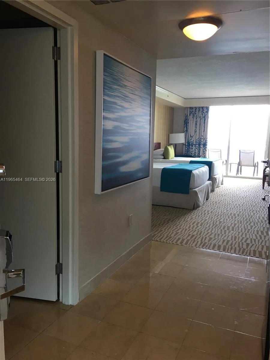 Trump International Beach Resort