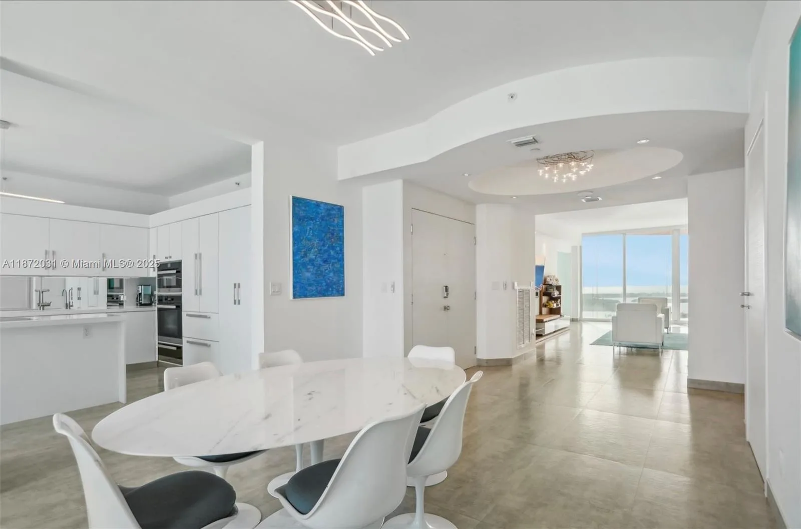 300 S Pointe Dr # 3502, Miami Beach, FL 33139 photo 11