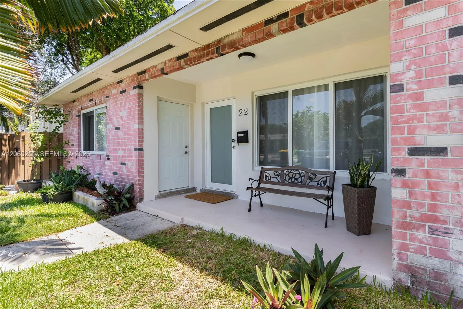 20 SE 13th Ter, Dania Beach, FL 33004 photo 4