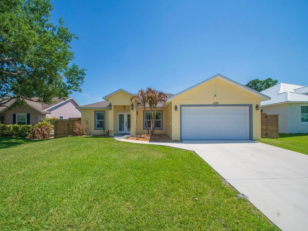 1330 38th Avenue, Vero Beach, FL 32960