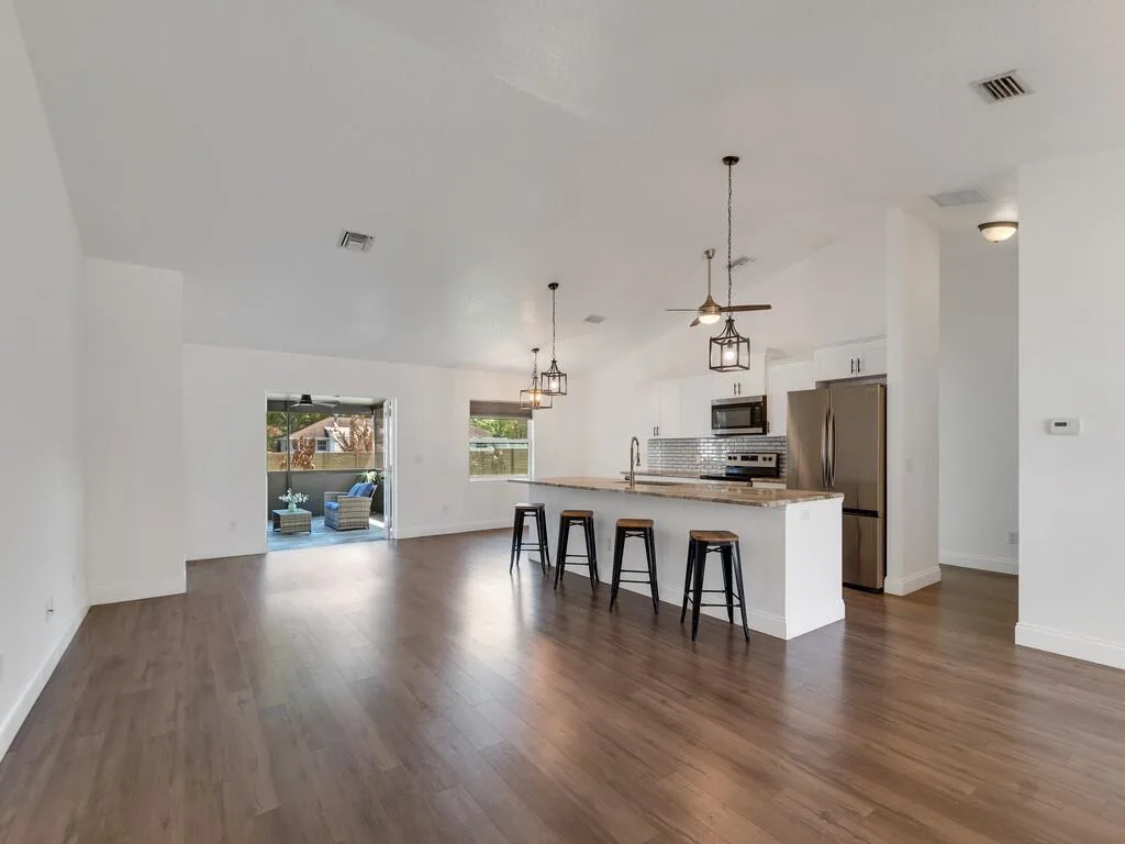 1330 38th Avenue, Vero Beach, FL 32960 photo 5
