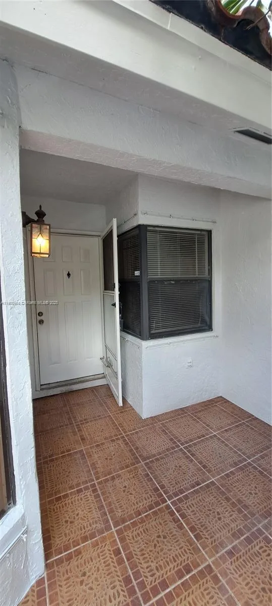 2410 San Remo Cir, Homestead, FL 33035 photo 5