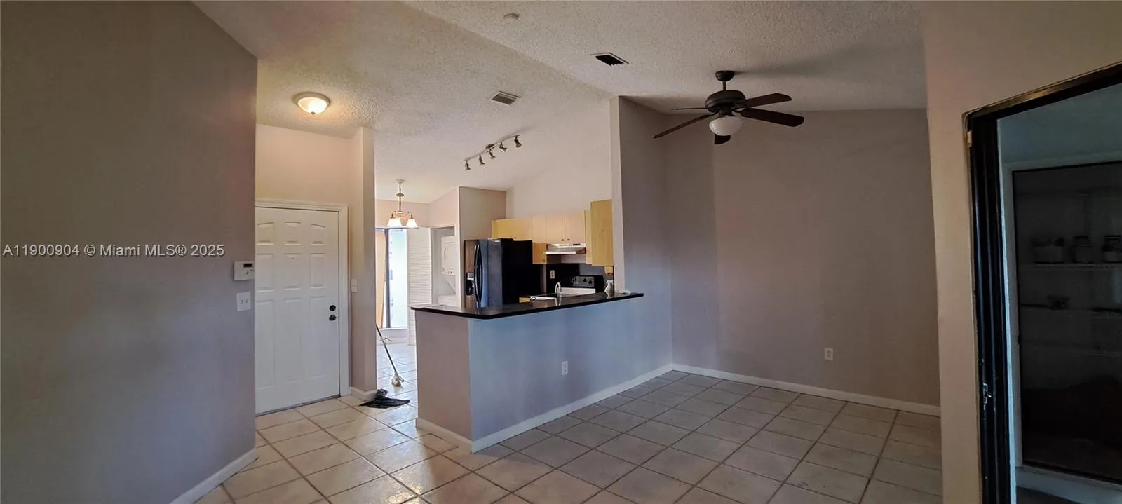 2410 San Remo Cir, Homestead, FL 33035 photo 6