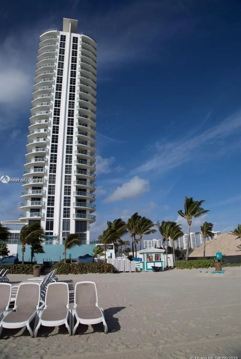 18683 Collins Ave # 508, Sunny Isles Beach, FL 33160 photo 2