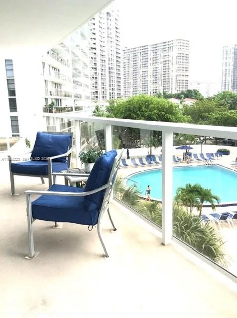 3701 N Country Club Dr # 504, Aventura, FL 33180 photo 5