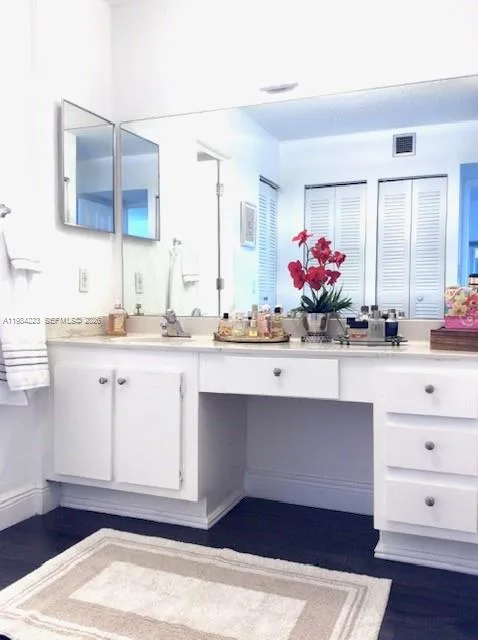 3701 N Country Club Dr # 504, Aventura, FL 33180 photo 8