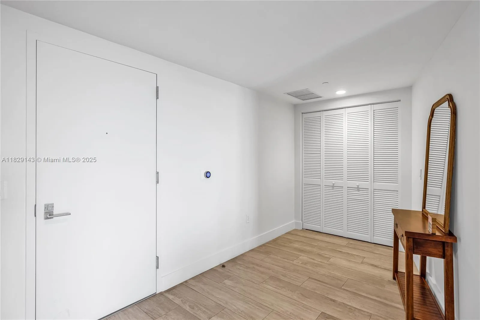 121 NE 34th St # 1514, Miami, FL 33137 photo 13