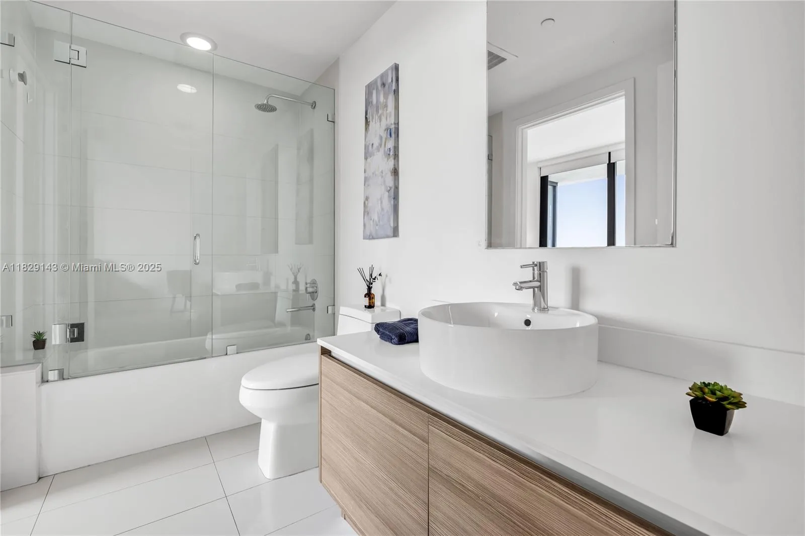 121 NE 34th St # 1514, Miami, FL 33137 photo 6