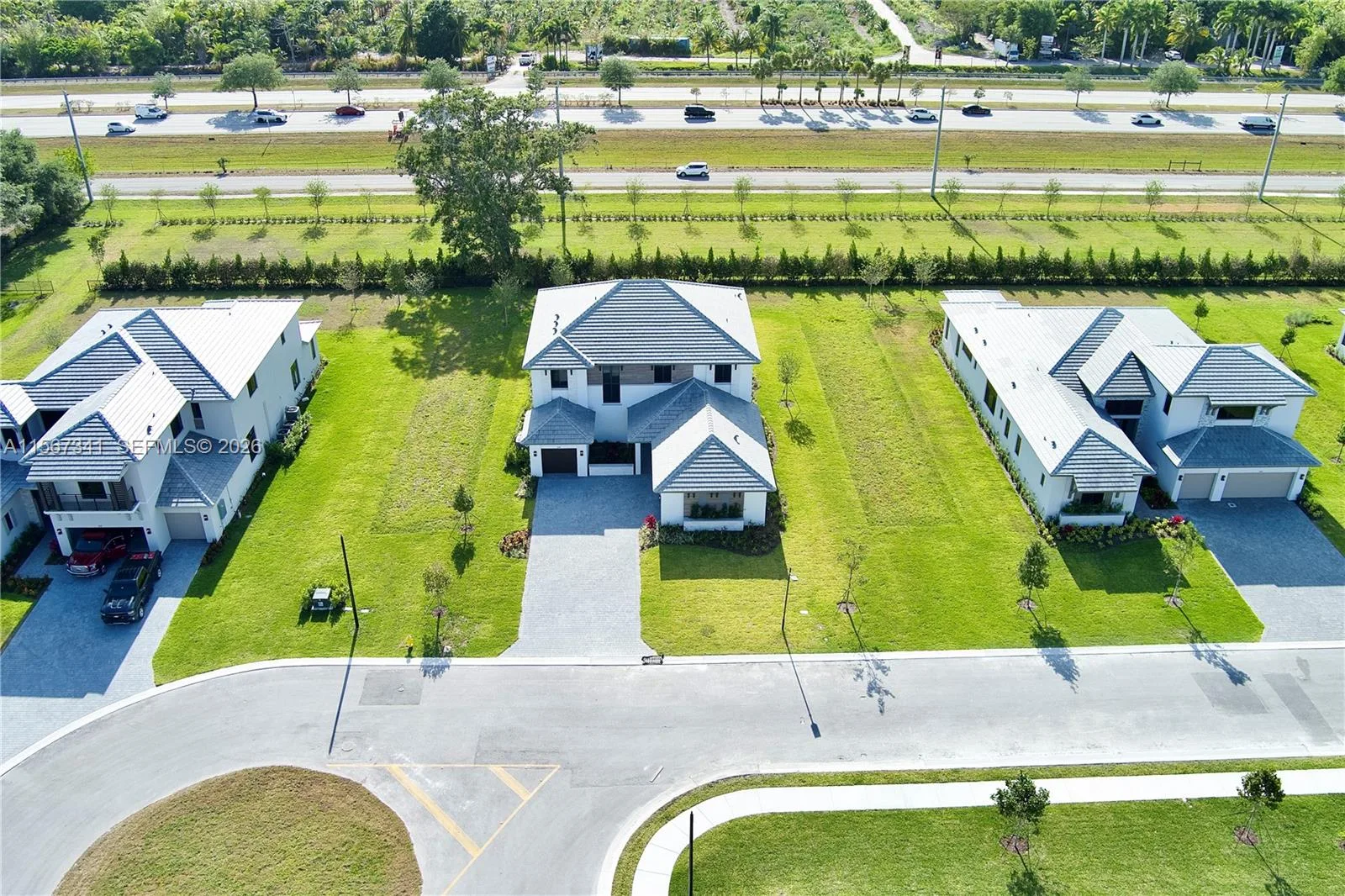 2391 SW 123rd Ter, Davie, FL 33325 photo 2