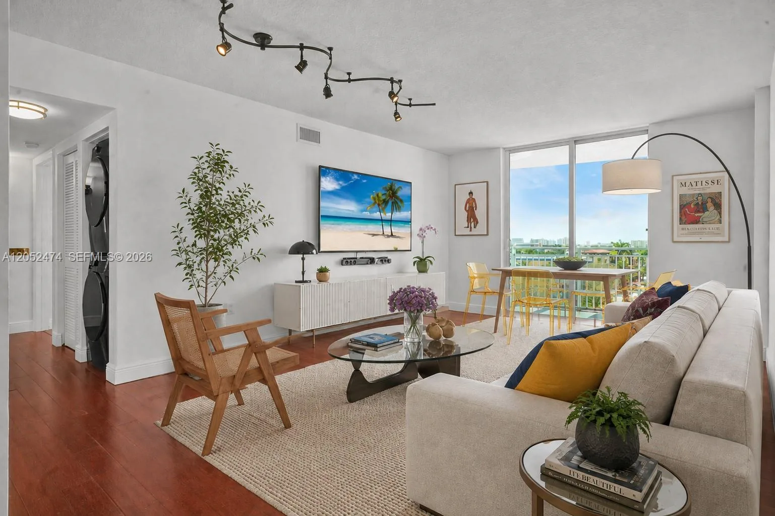 60 NW 37th Ave # 608, Miami, FL 33125