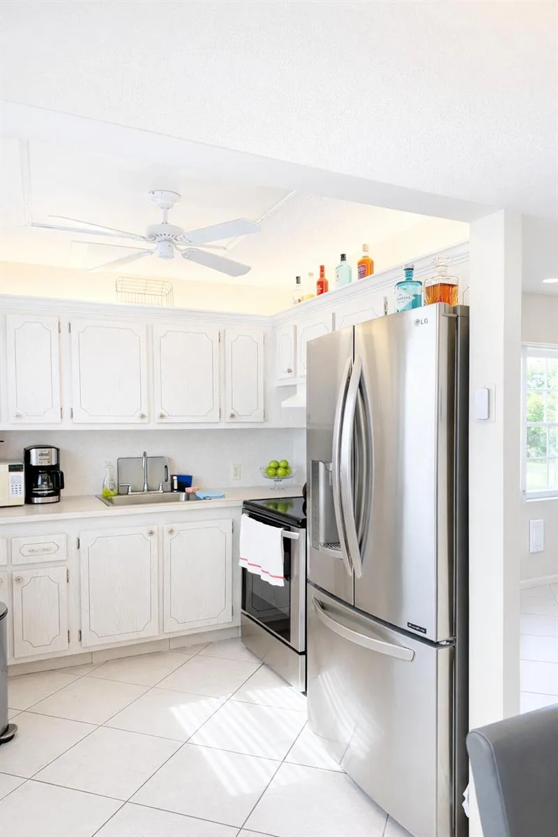 33 Preston A, Boca Raton, FL 33434 photo 5