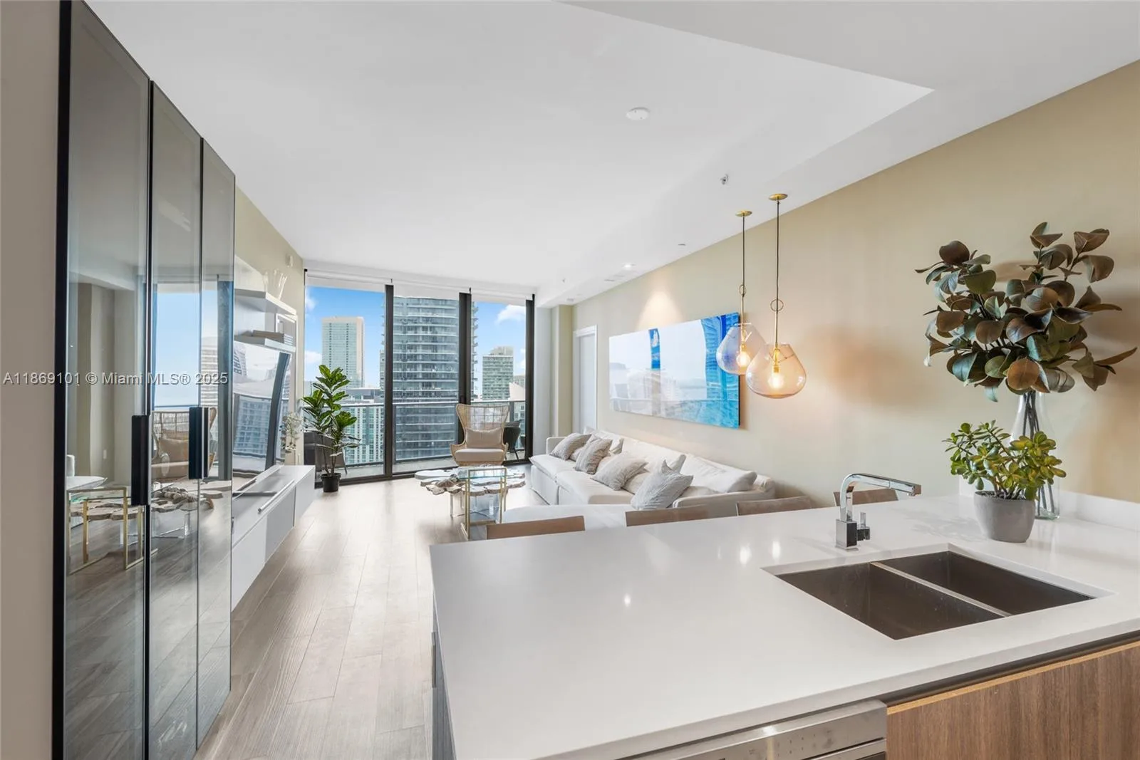 801 S Miami Ave # 4802, Miami, FL 33130 photo 12