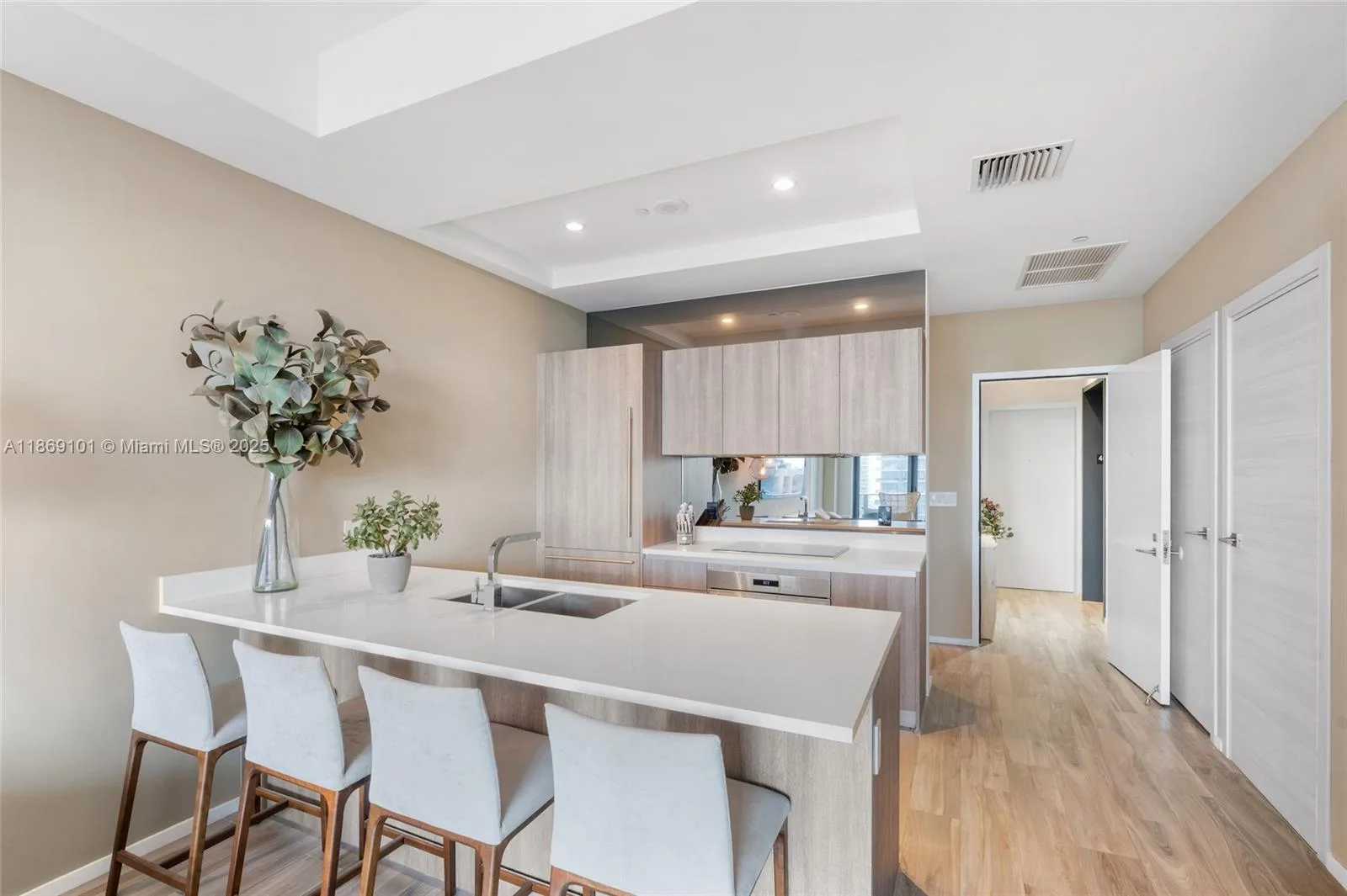 801 S Miami Ave # 4802, Miami, FL 33130 photo 13