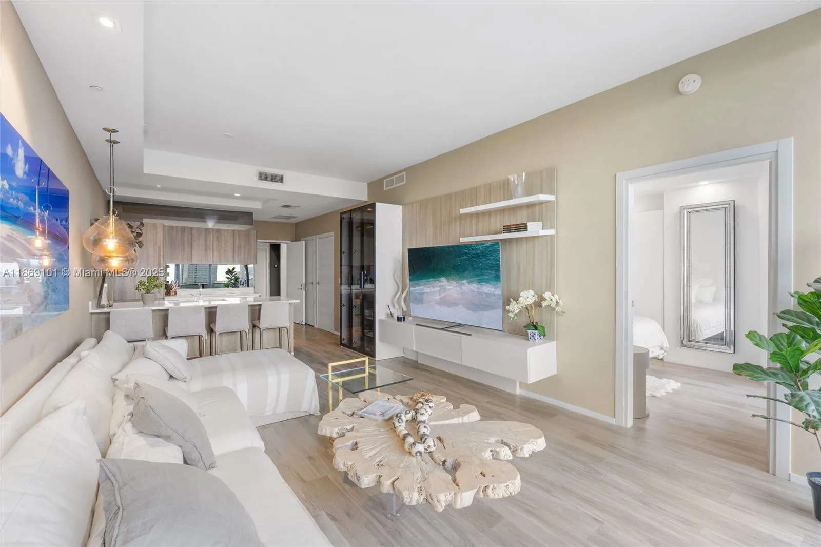 801 S Miami Ave # 4802, Miami, FL 33130 photo 2