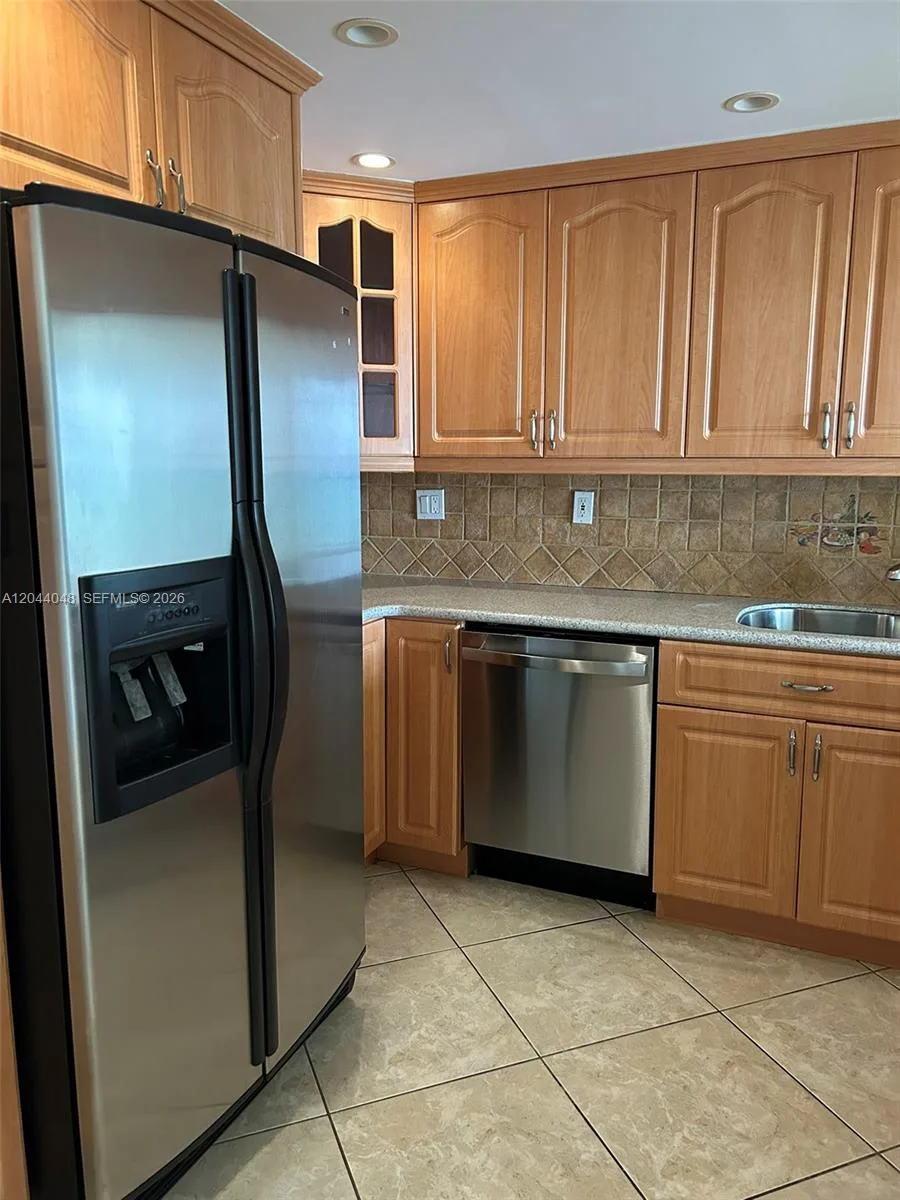 2625 Collins Ave # 1805, Miami Beach, FL 33140 photo 9