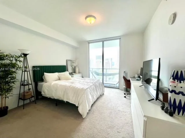 79 SW 12th St # 2010, Miami, FL 33130 photo 10