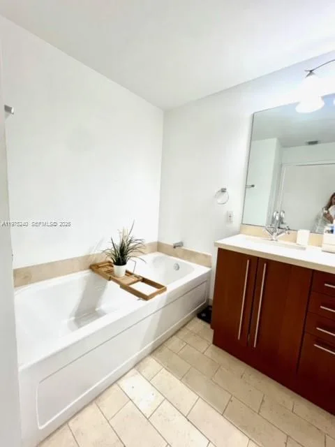 79 SW 12th St # 2010, Miami, FL 33130 photo 12