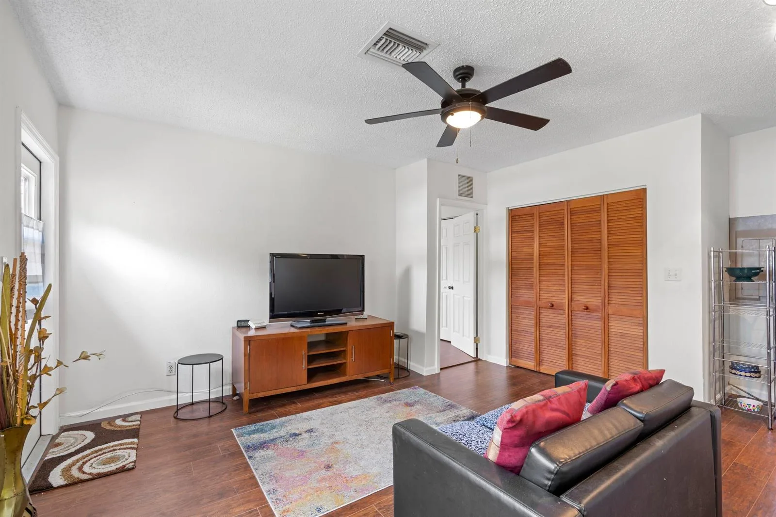 1007 AVON Road, West Palm Beach, FL 33401 photo 12