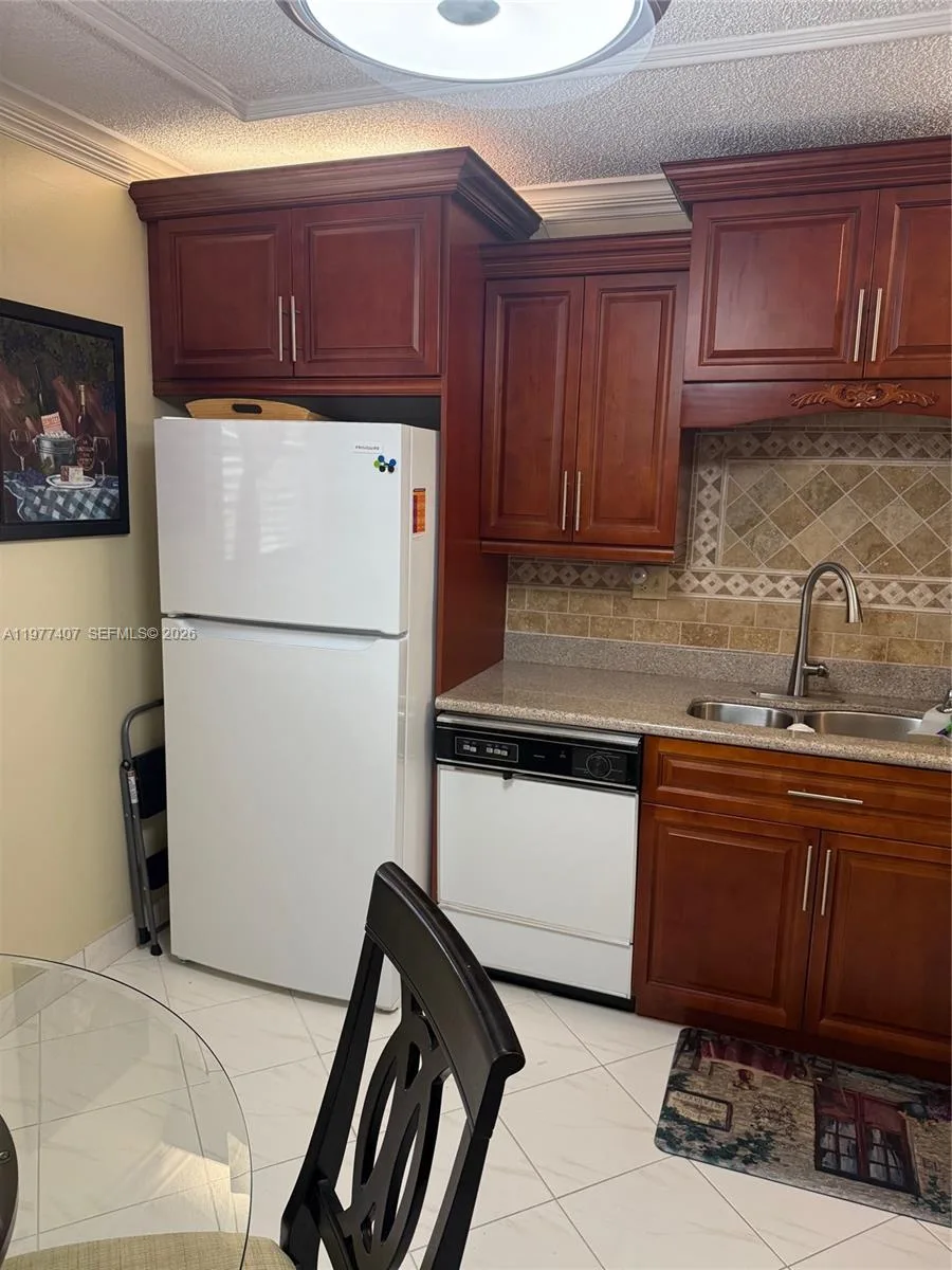 4940 E Sabal Palm Blvd # 203, Tamarac, FL 33319 photo 10